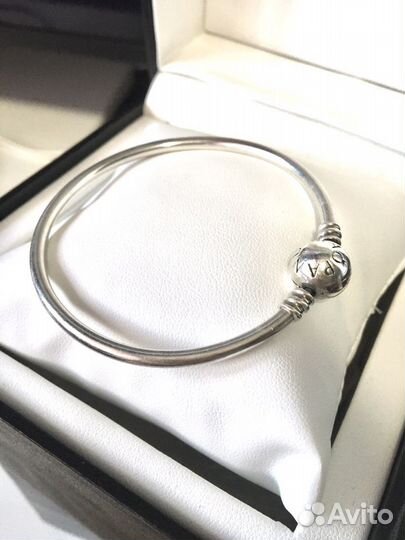 Браслет, кольца Pandora