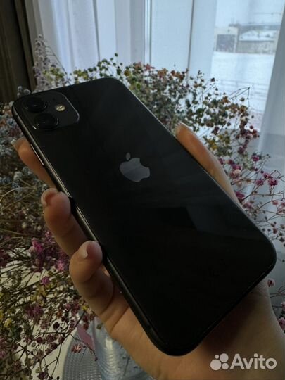 iPhone 11, 64 ГБ