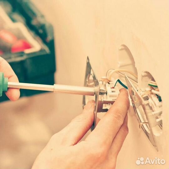 Установка соединительной коробки в щите