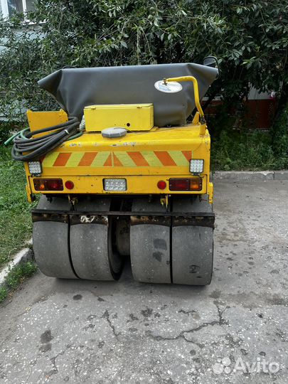 Дорожный каток SAKAI TW502, 1992