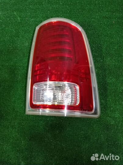 Dodge RAM задний правый фонарь 2013-2019