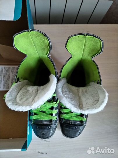 Хоккейные коньки bauer