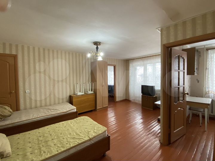 2-к. квартира, 42 м², 3/4 эт.