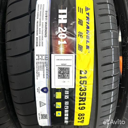 Triangle Sports TH201 215/35 R19 85Y