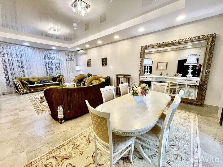 Зеркало.Консоль.Тв тумба. Выстав.образцы.Италия