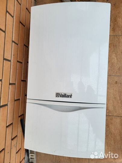 Газовый котел б/у Vaillant VU 242/3-5 turbo TEC pl