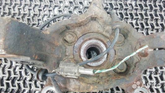 Ступица передняя правая nissan X-trail T31 (5KR15N