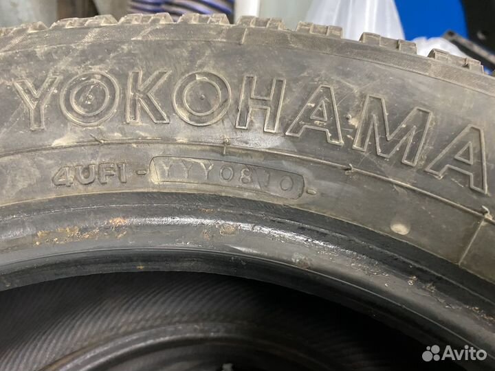 Yokohama Ice Guard Stud IG35 215/60 R16
