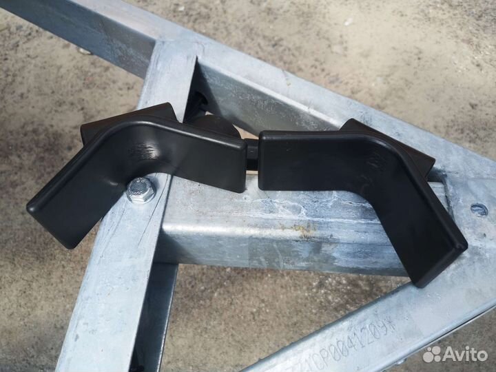 Новые упоры для гидроцикла от прицепа мзса