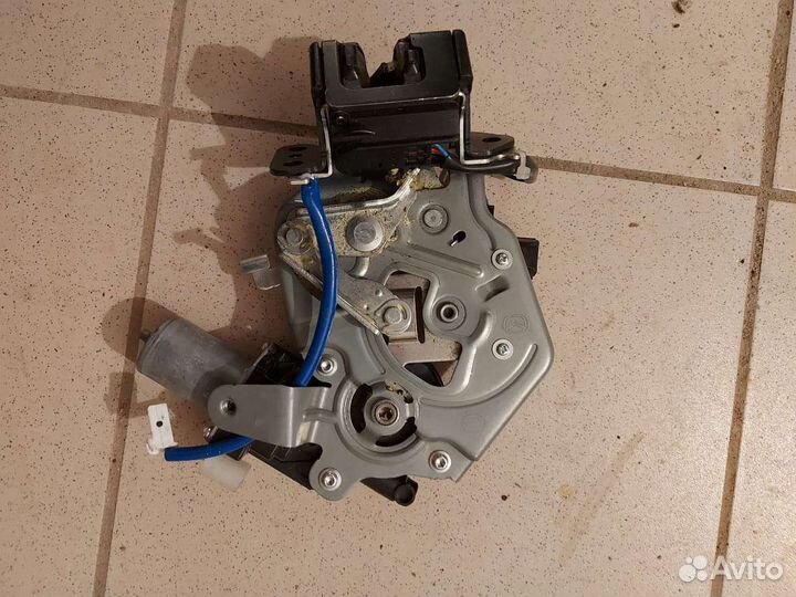 Замок двери багажника Mazda CX5