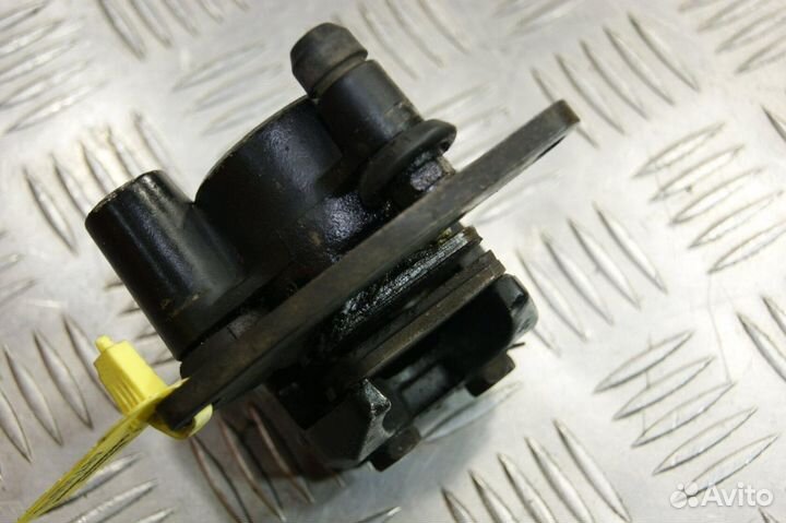 Суппорт передний Suzuki DF200/DR200