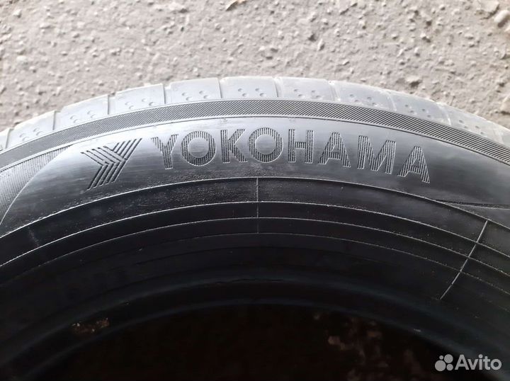 Yokohama BluEarth AE50 215/65 R17 99V