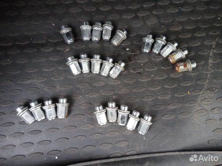 Гайка колесная Гайка