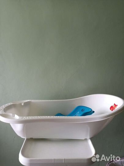 Ванночка для купания с горкой