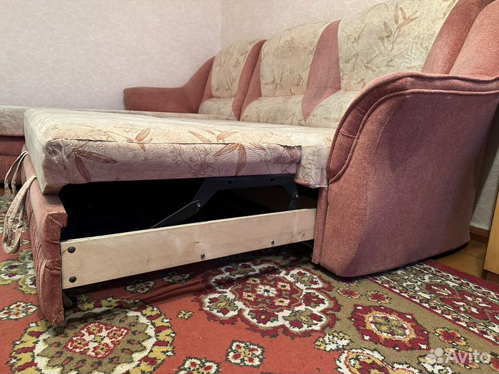 Угловой диван