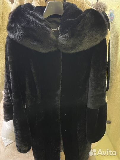 Шуба мутоновая с норковым воротником 44