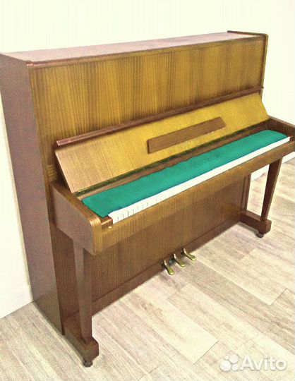 Пианино Petrof 125 Konzertino