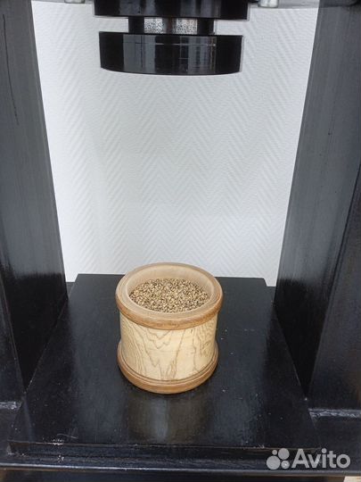 Масло сыродавленное, льняное, тыквенное, кунжутное