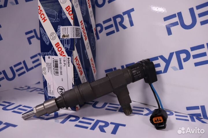 Форсунка топливная 0445120095