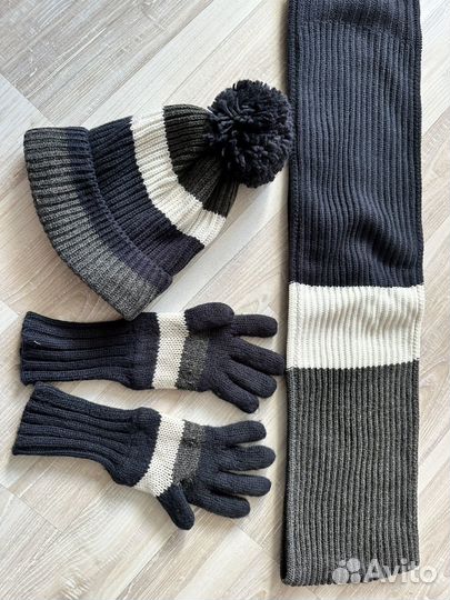 Комплект шапка, шарф, перчатки