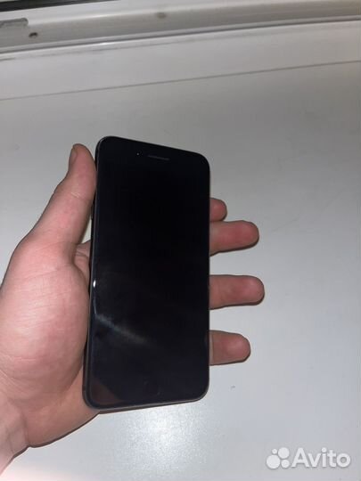 iPhone 8 Plus, 64 ГБ