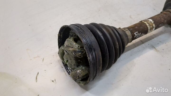 Полуось правая передняя Mazda Tribute