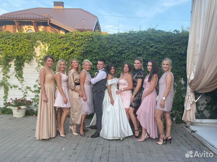 Ведущая на торжество