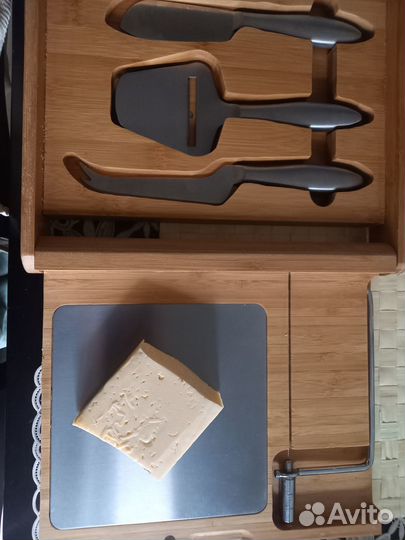 Набор ножей для нарезки сыра