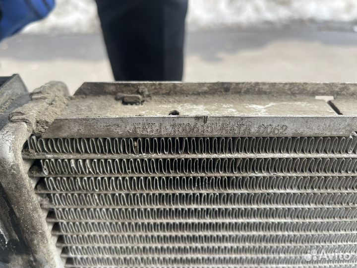 Радиатор охлаждения и конд. Мерседес А22045003103