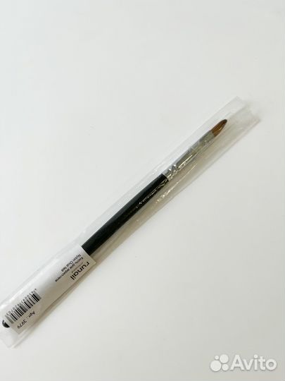 Кисти, палитра, дотсы