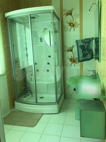 Дом 270 м² на участке 10 сот.