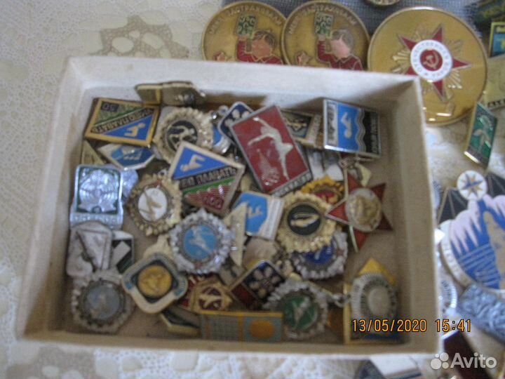 Значки 320 шт