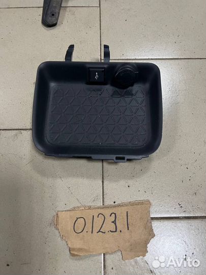 Карман центральной консоли rav 4 xa50 RHD