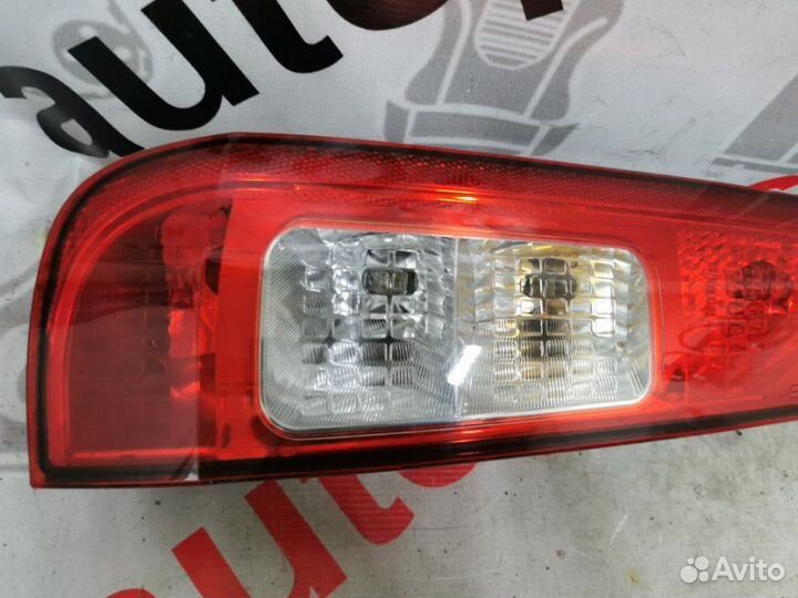 Фонарь задний левый Ford Fusion CBK 1.4 fxja 2006