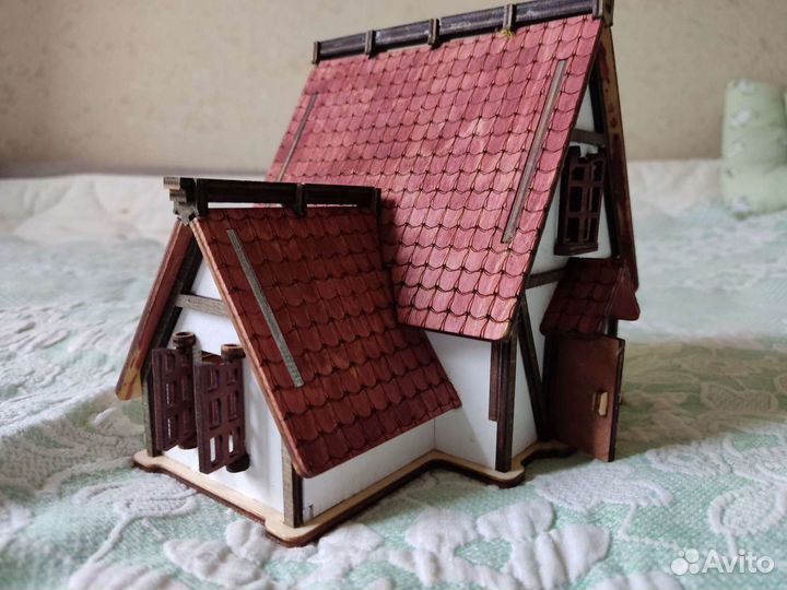 Детский кукольный домик