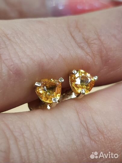 Золотые серьги пуссеты с сапфирами 1,5ct