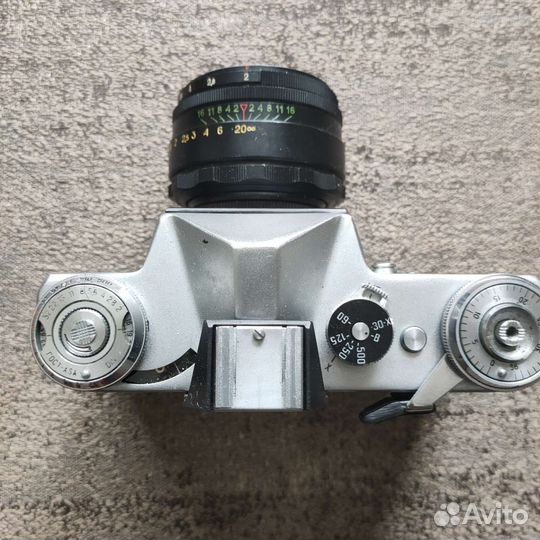 Плёночный фотоаппарат Зенит Е