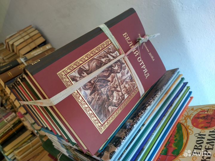 Набор новых книг 10 шт