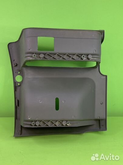 Подножка левая нижняя \RVI Premium SP40070071