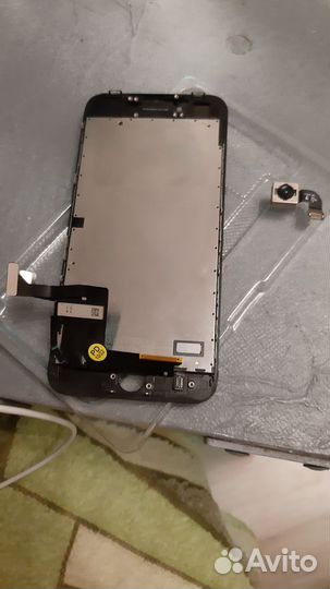 iPhone 8 (дисплей, камера)