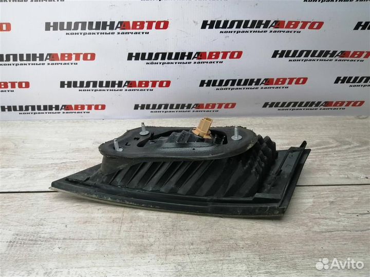 Фонарь левый в крышку багажника Хонда Цивик 8