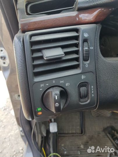 Переключатель света на Mersedes E210