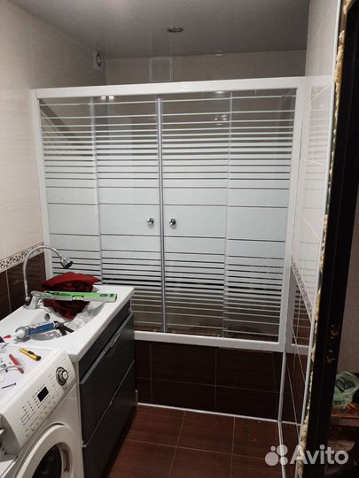 Сборка душевых кабин