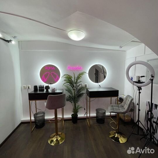 Аренда рабочего места бровиста/визажиста/стилиста