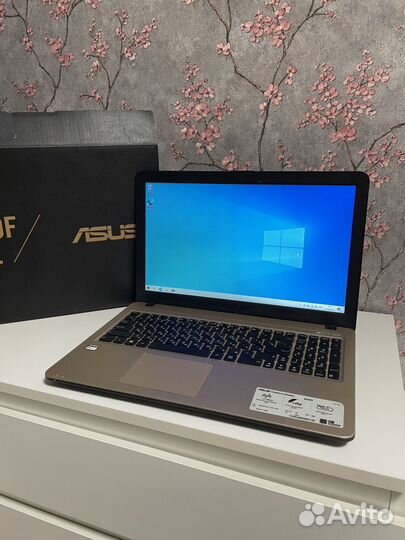 Ноутбук asus ssd