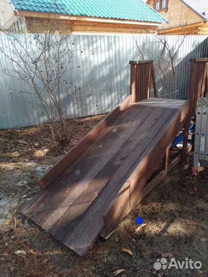 Горка деревянная