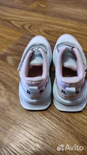 Кроссовки для девочки