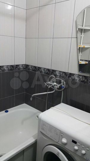 2-к. квартира, 60 м², 9/9 эт.