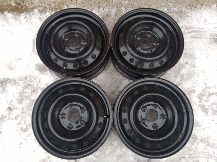 Штампованные диски R16 Toyota