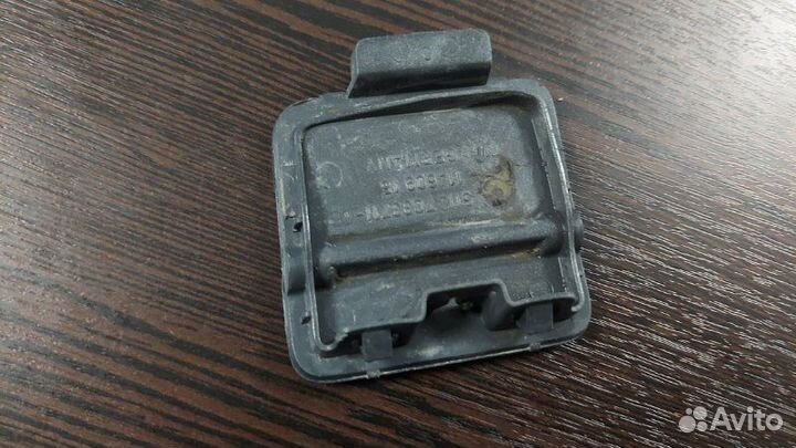 Крышка буксировочоного крюка Bmw 525I E60 N52B25AF